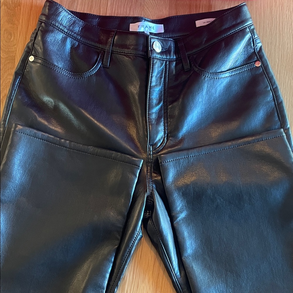 Frame NWOT Pleather Le Jane Crop Pants